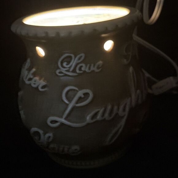 Intertek 5 X 6" Electric Night Neutral Decor - Picture 2 of 7